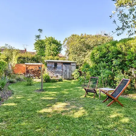 Large House With Garden For 8 People ! *