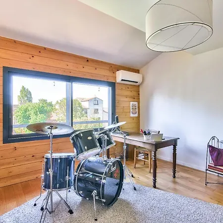 Large House With Garden For 8 People ! * Toulouse